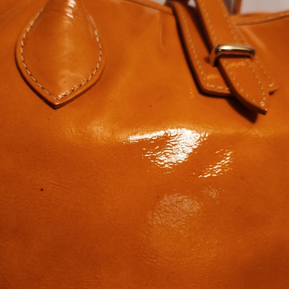 Dooney and Bourke Mustard Yellow Large Patent Leather Cindy Tote - Picture 8 of 16